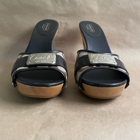 Coach Sandals w Heels - Picture 7 of 10